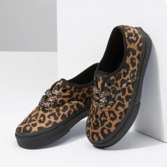 Vans - Picture 8 of 11